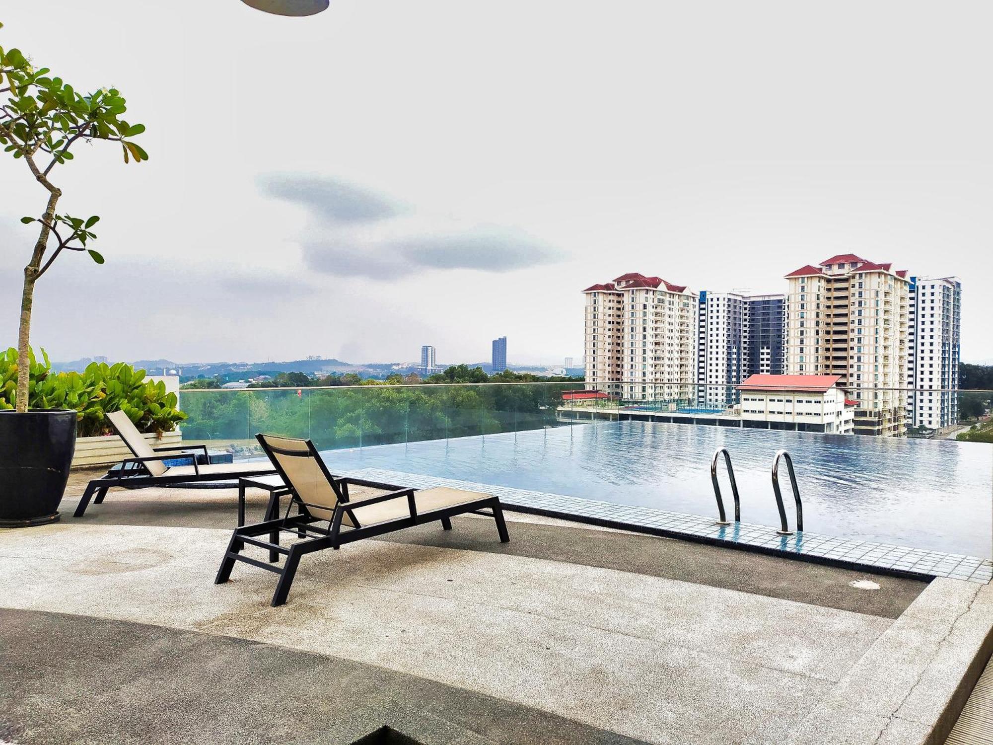 Azfa Suite13 At De Centrum Putrajaya-Bangi Kajang Exterior foto